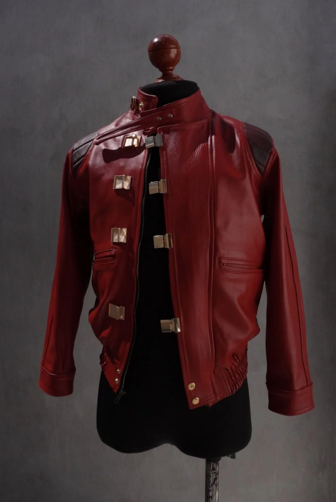 Akira red - Image 3
