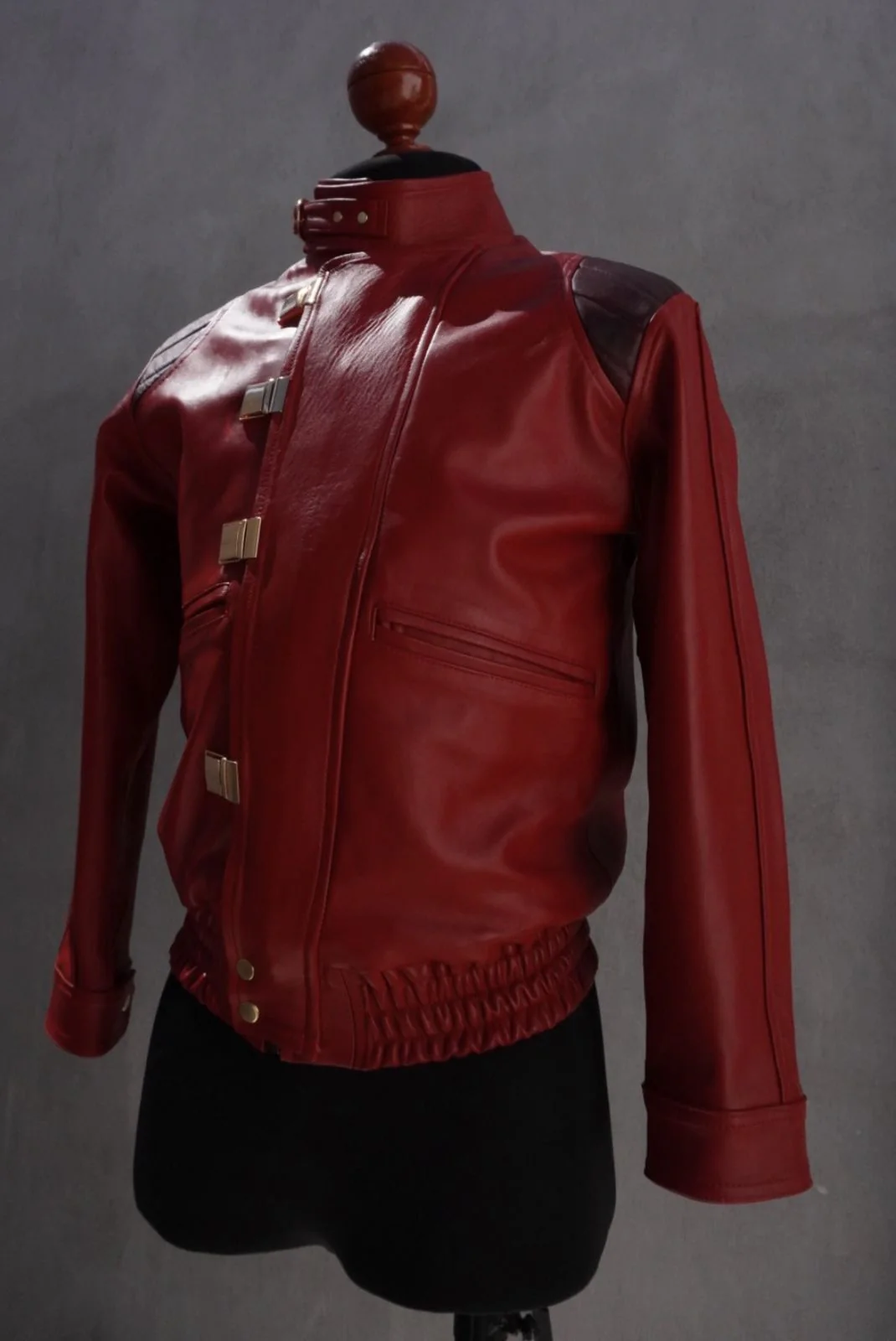 Akira red - Image 4