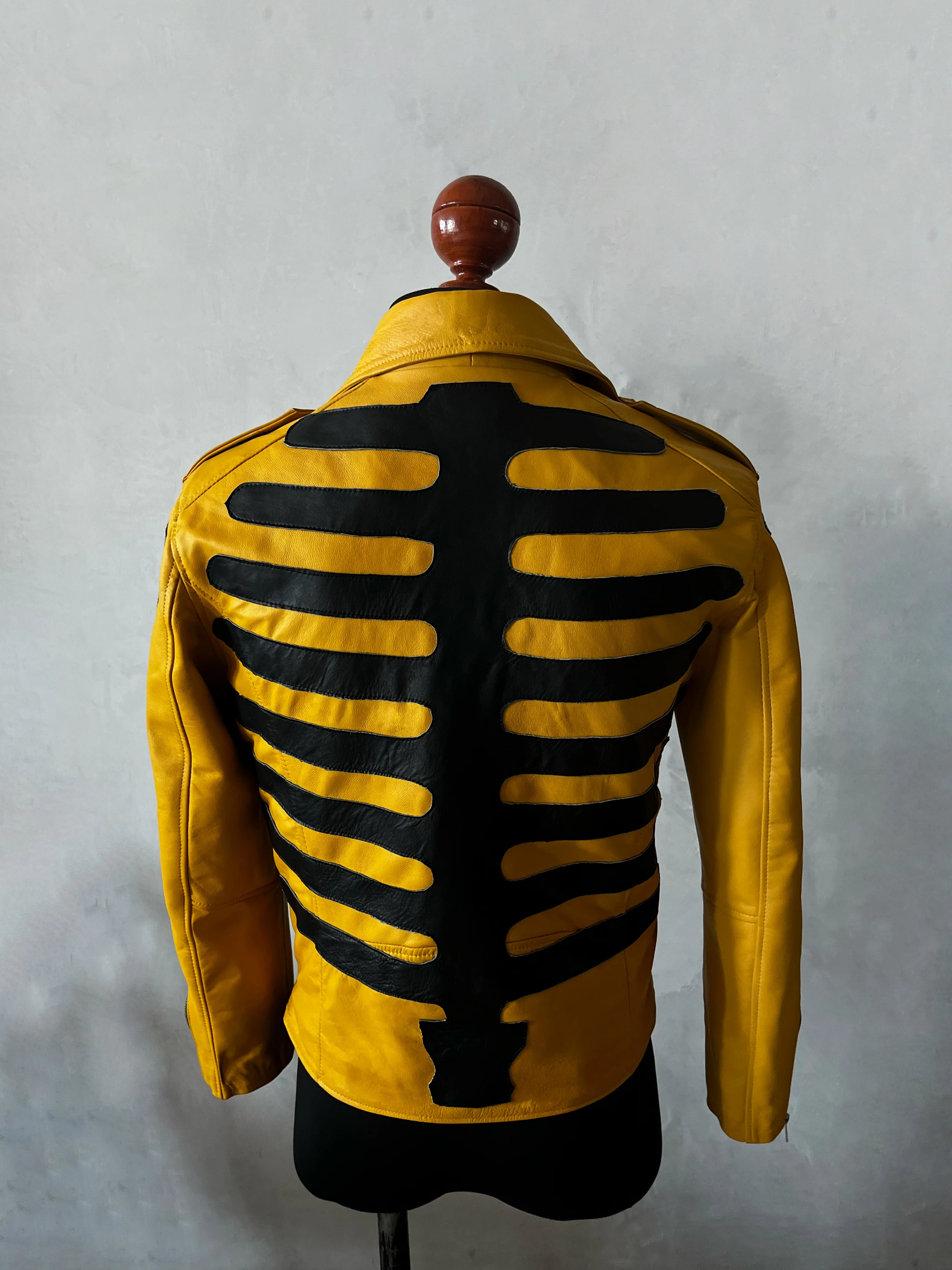 Biker no.1 axl bones black & yellow - Image 2