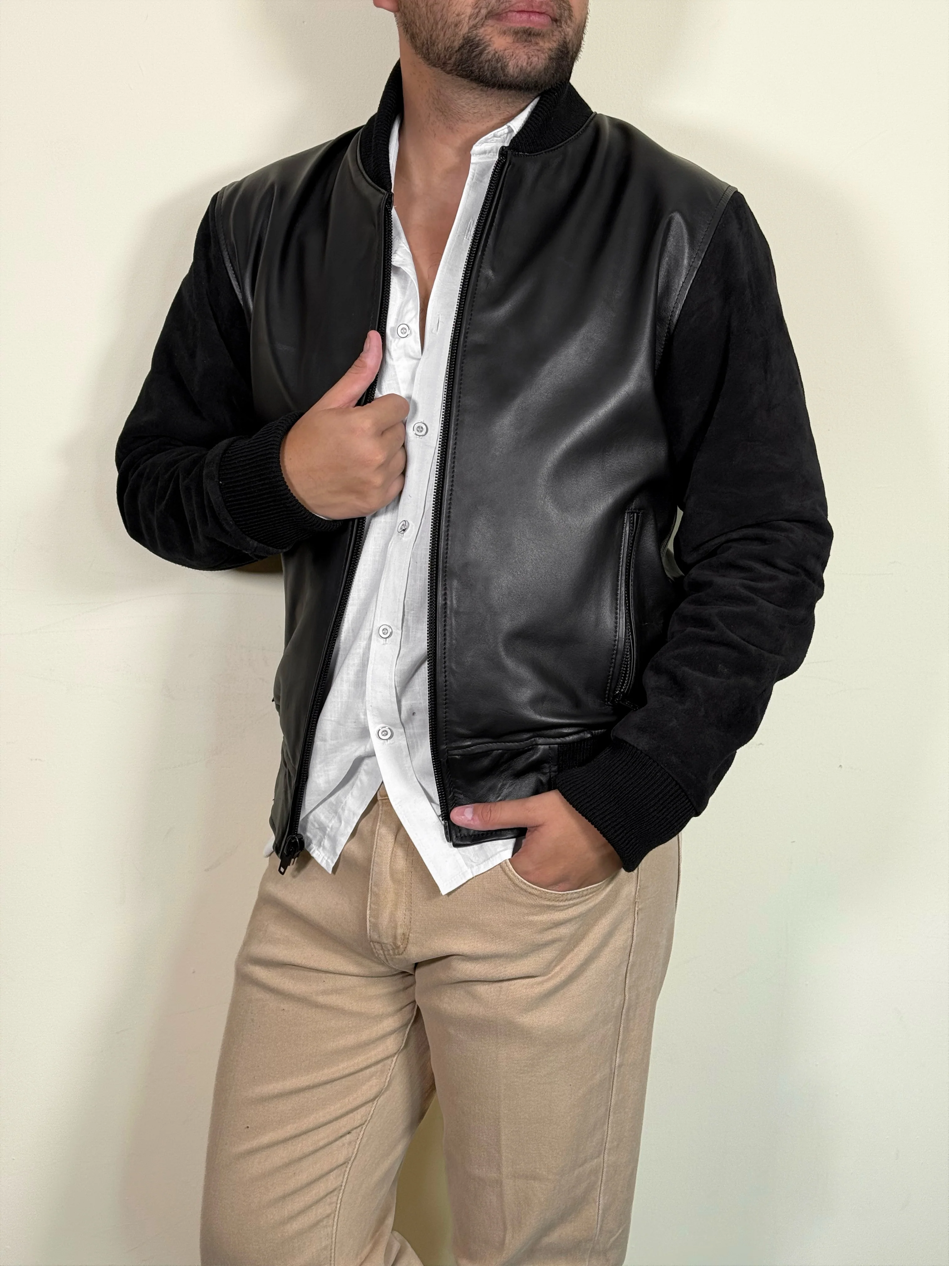 Bomber negro gamuza y napa - Image 11