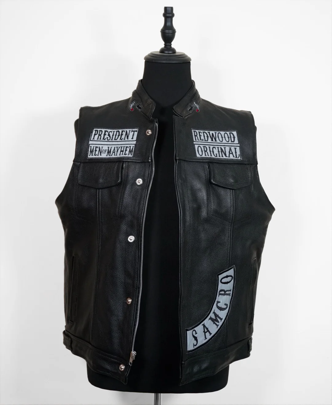 Chaleco Anarchy black bordado