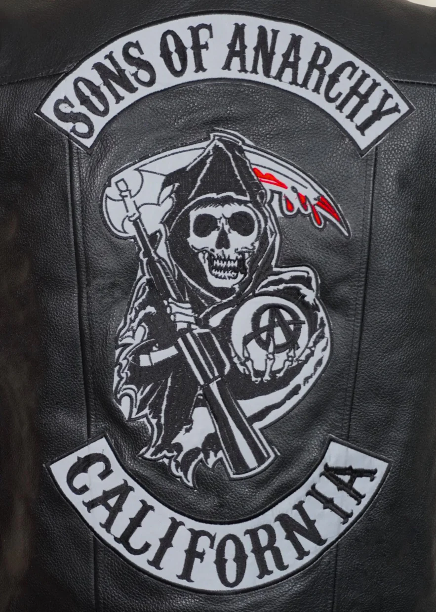 Chaleco Anarchy black bordado - Image 5