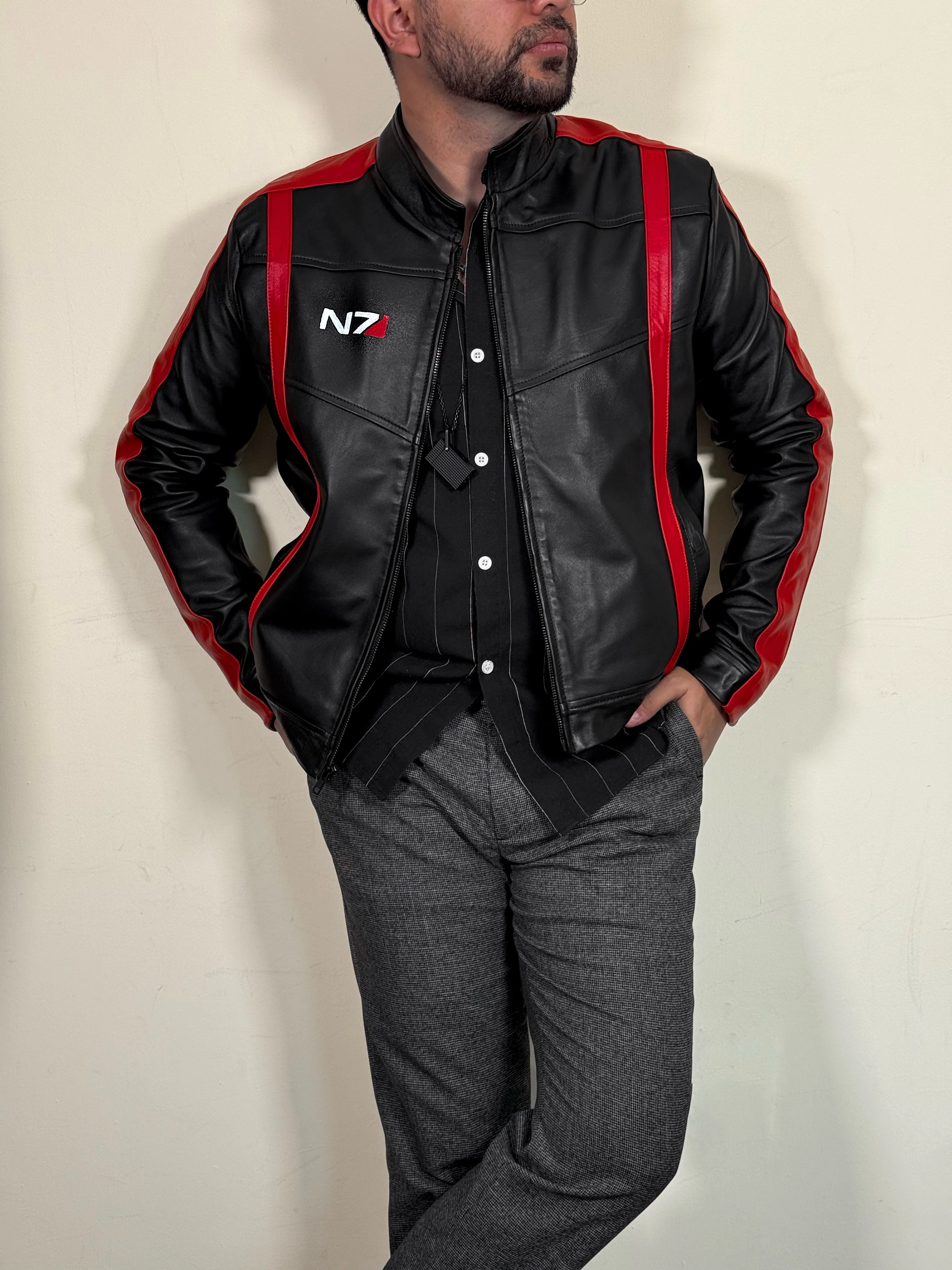 Mass Effect Black - Image 13