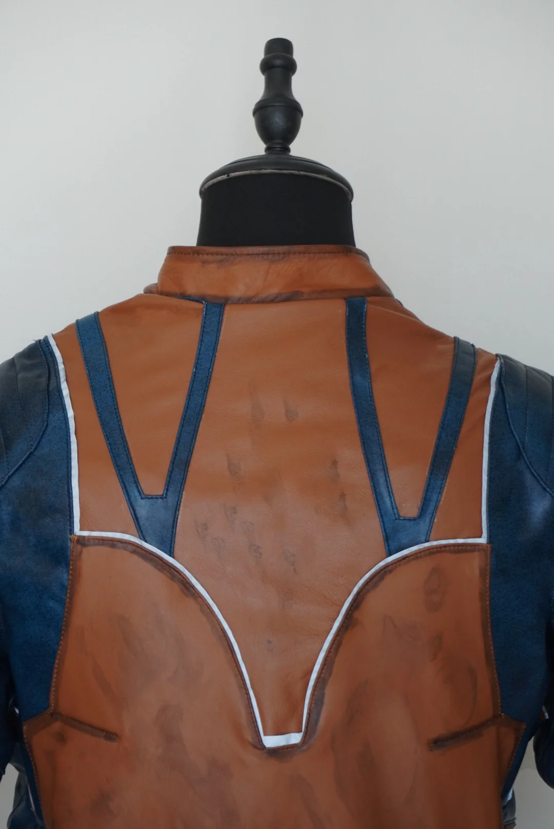Wolverine yellow - Image 6